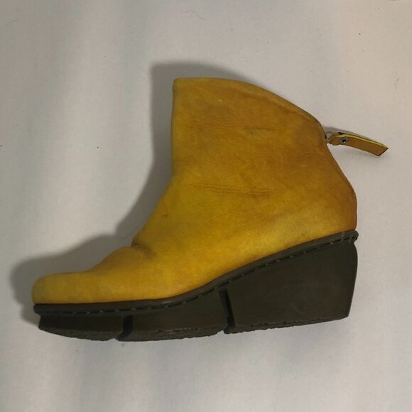 TRIPPEN Boot Women's Size 6.5 US Yellow Wedge Ankle Bootie *LEFT BOOT ONLY* - Picture 8 of 10